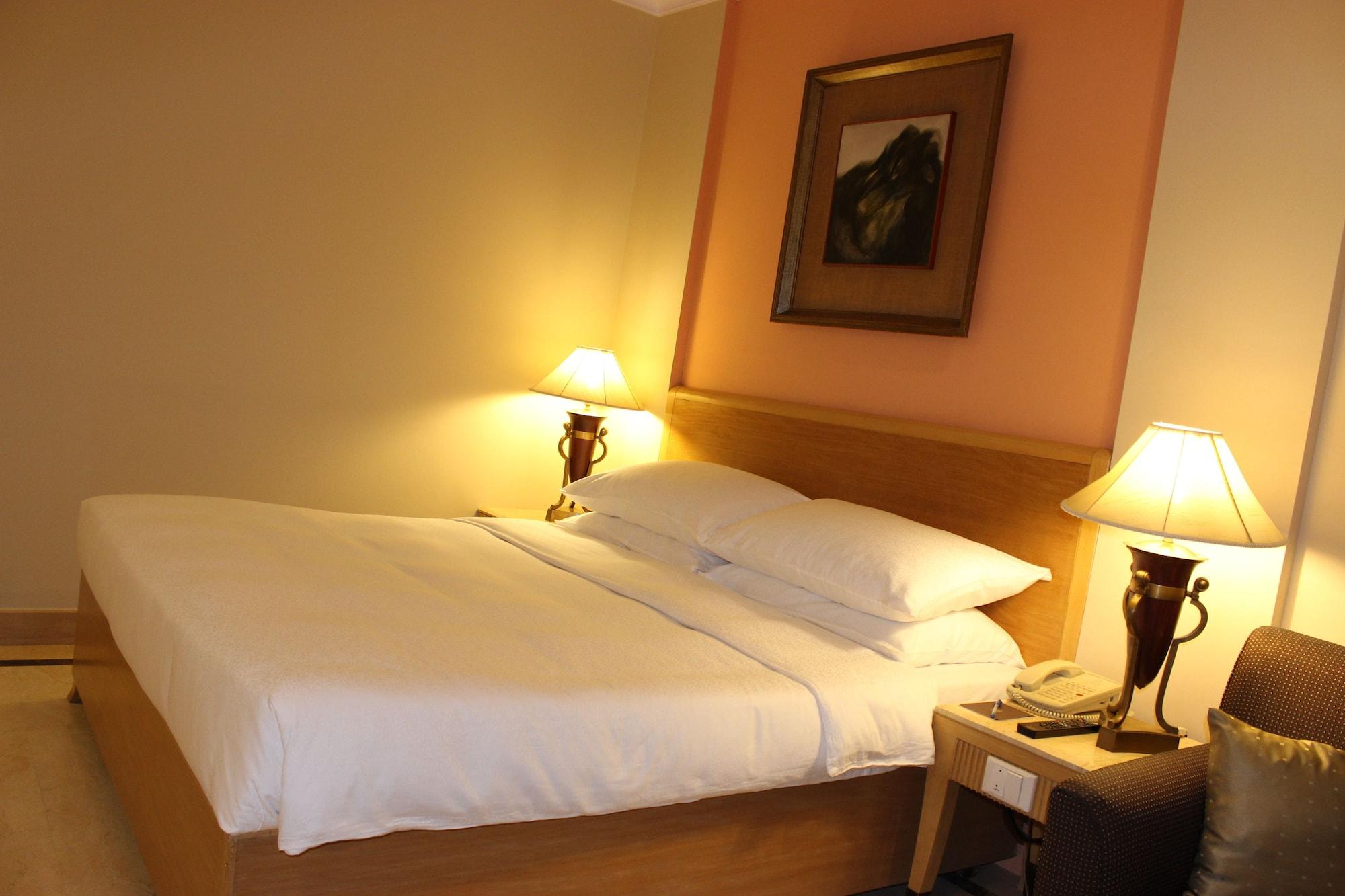 The Hans, 4* New Delhi